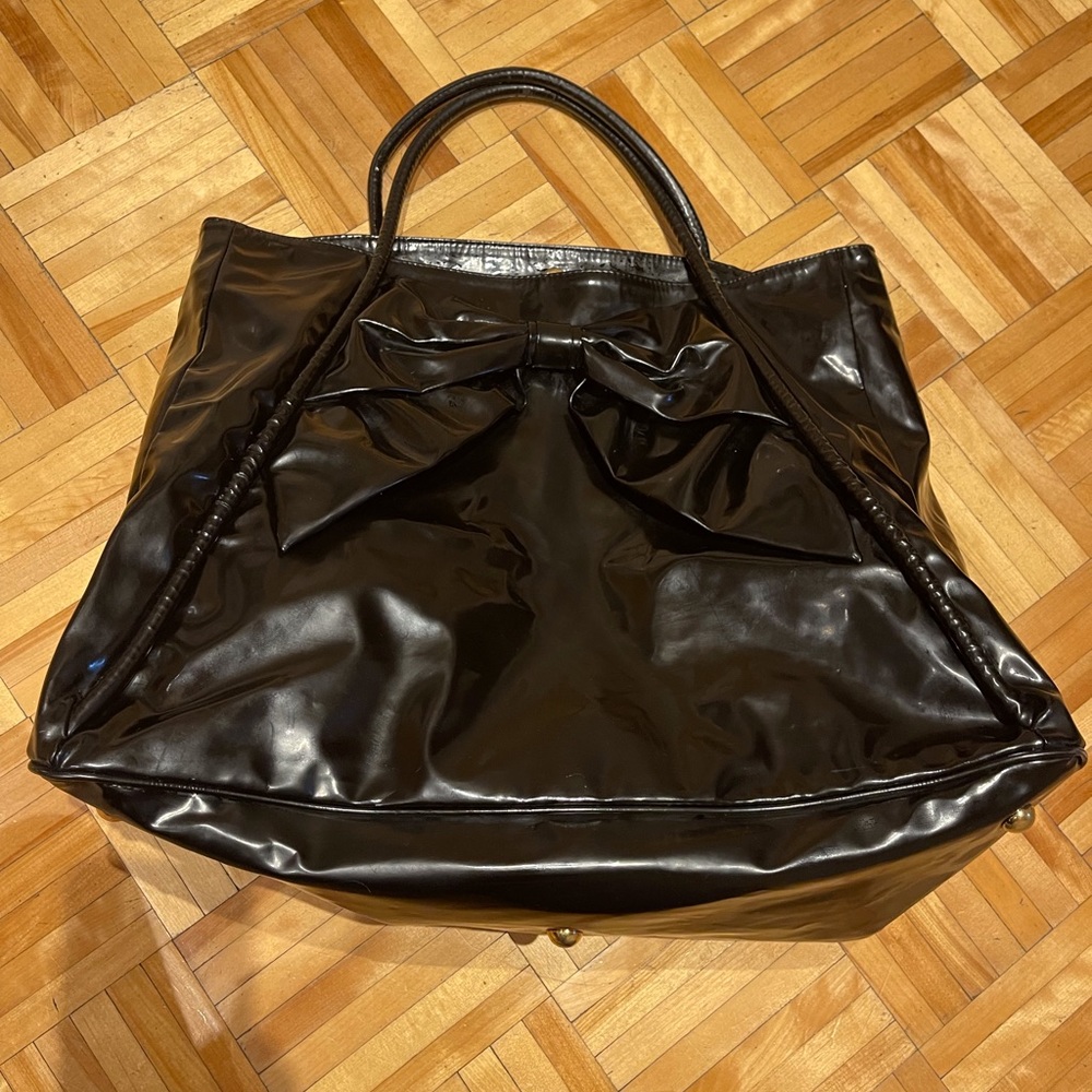 Valentino Garavani Lacca Betty Bow Black tote